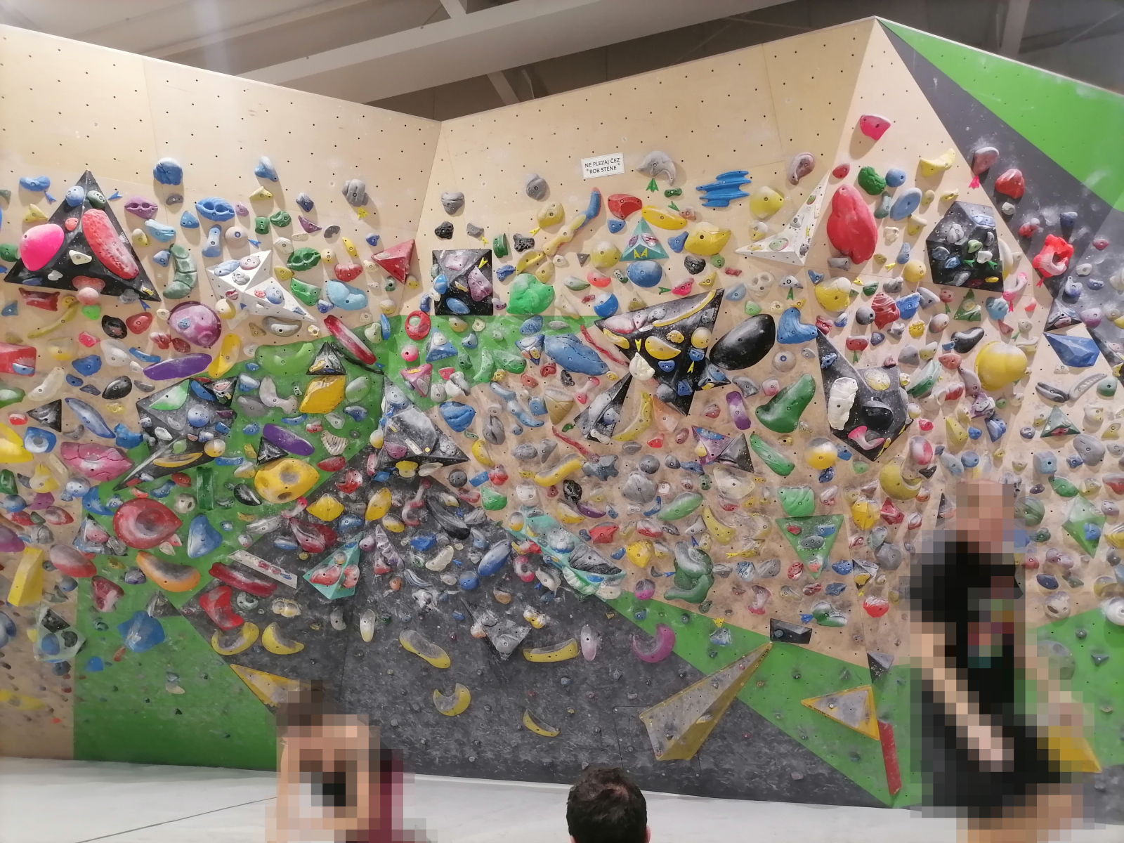 Climbing wall